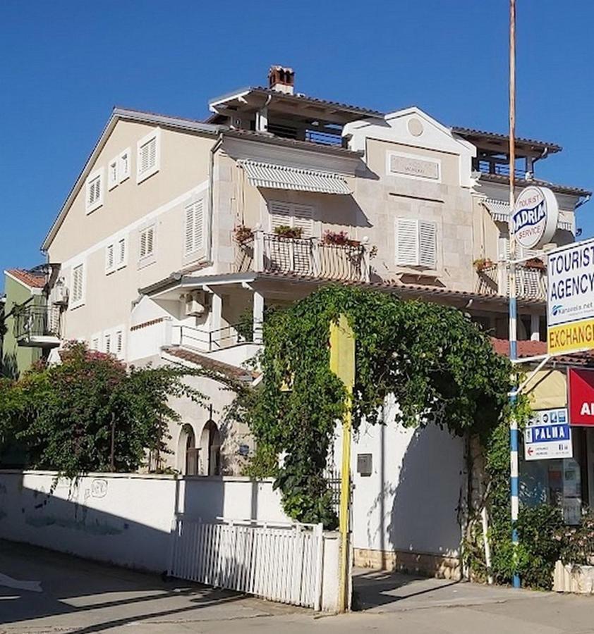 Rooms And Apartments Palma B&B メドゥリン エクステリア 写真