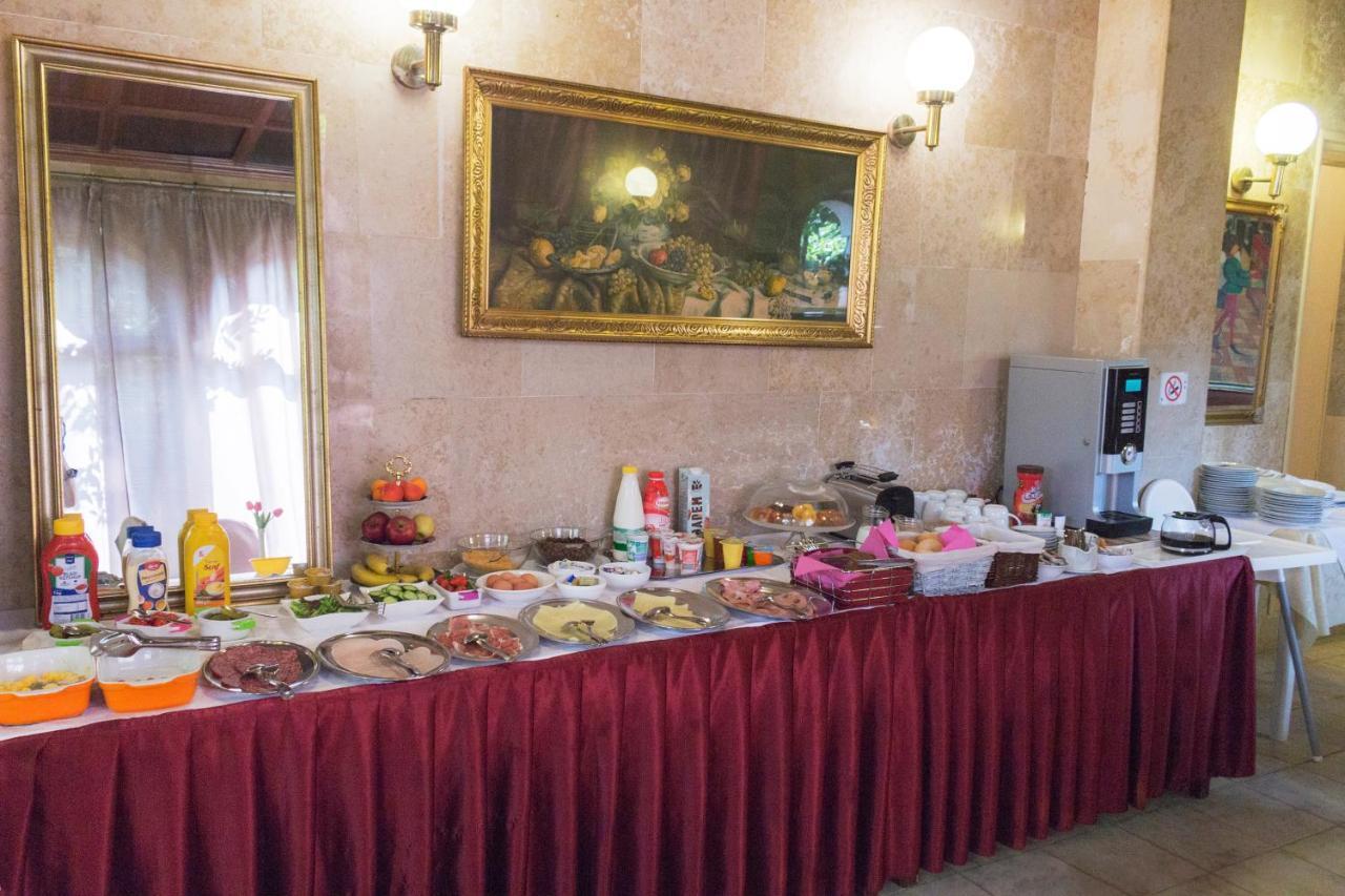 Rooms And Apartments Palma B&B メドゥリン エクステリア 写真