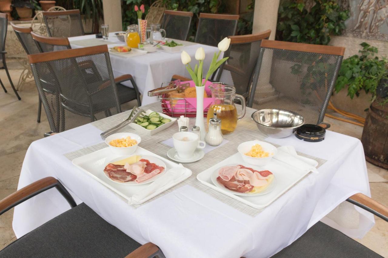 Rooms And Apartments Palma B&B メドゥリン エクステリア 写真
