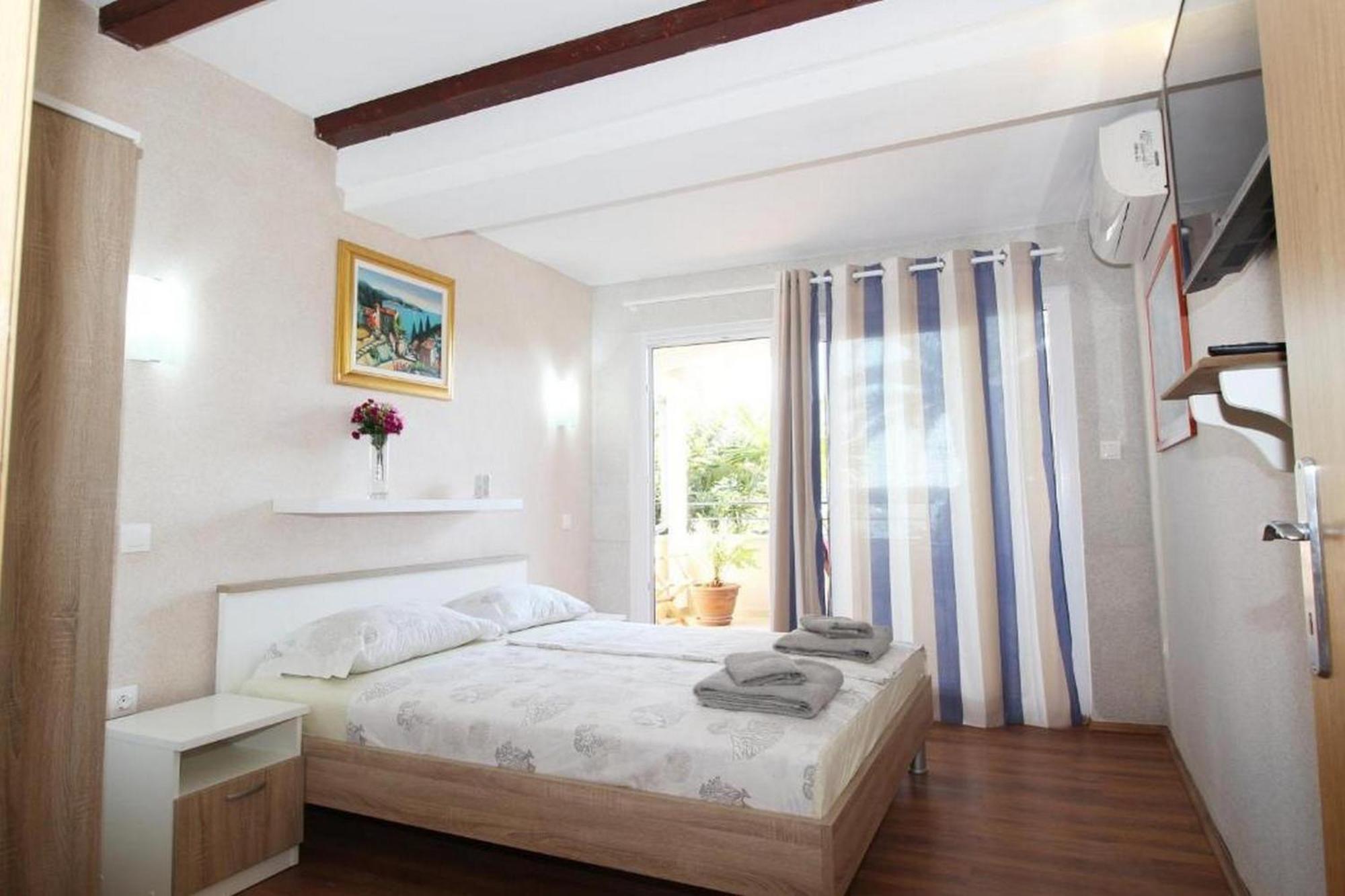Rooms And Apartments Palma B&B メドゥリン エクステリア 写真