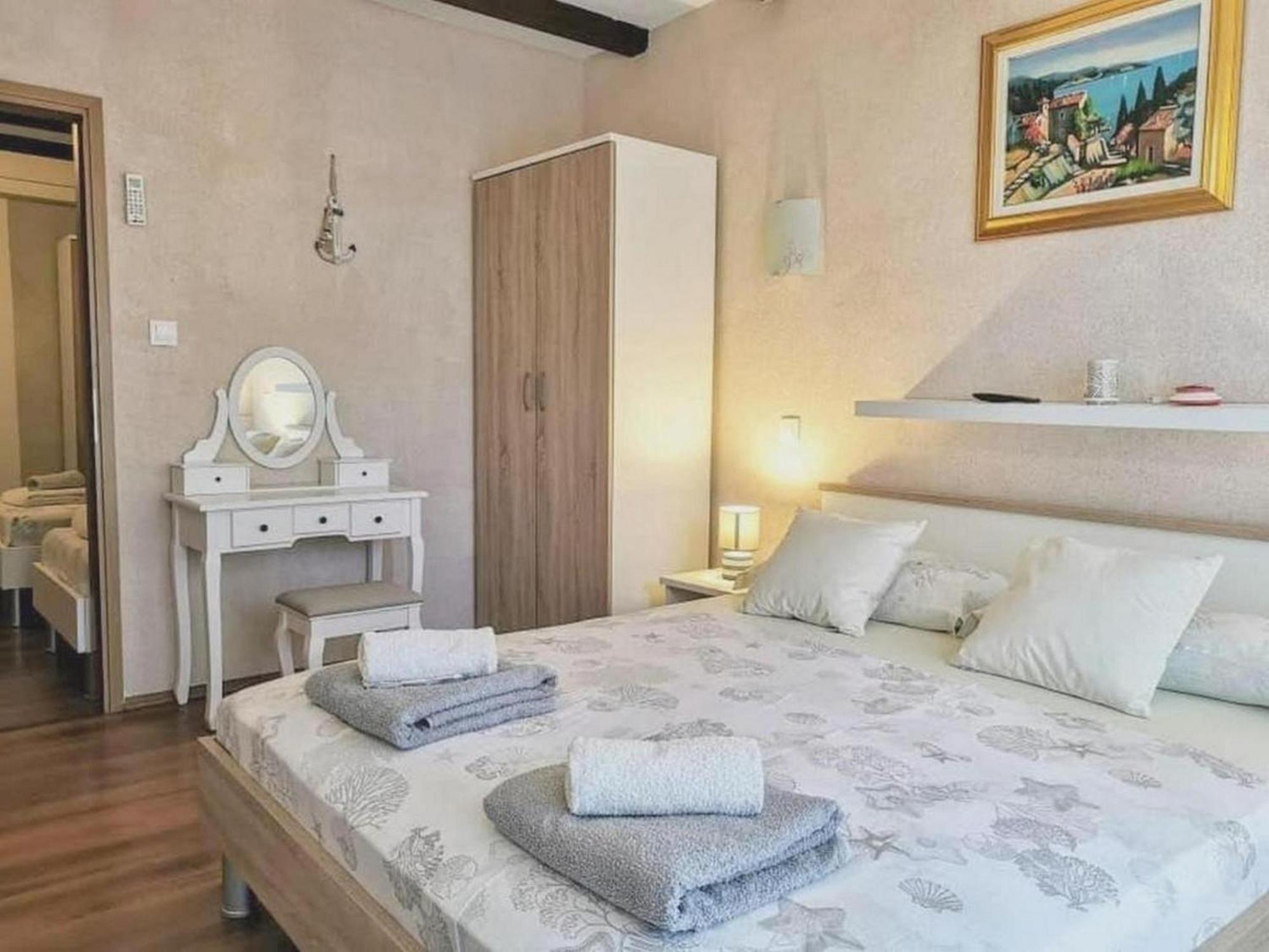 Rooms And Apartments Palma B&B メドゥリン エクステリア 写真