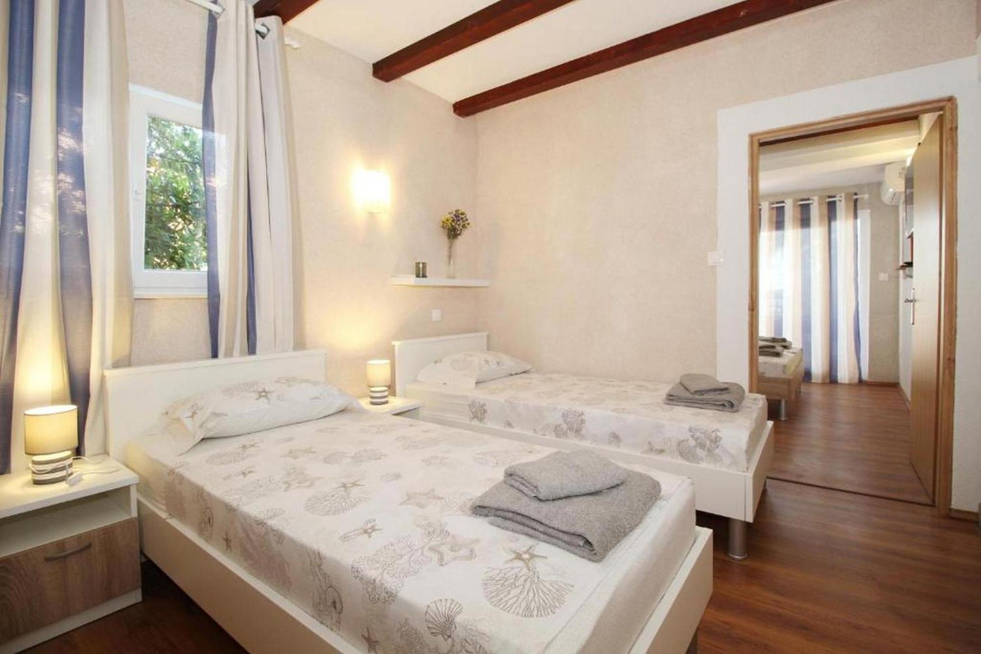 Rooms And Apartments Palma B&B メドゥリン エクステリア 写真