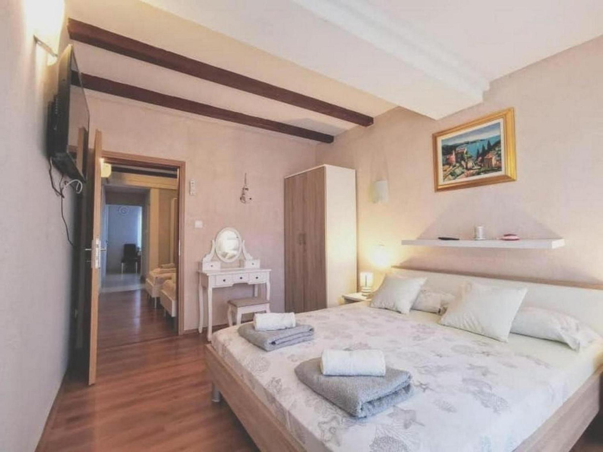 Rooms And Apartments Palma B&B メドゥリン エクステリア 写真