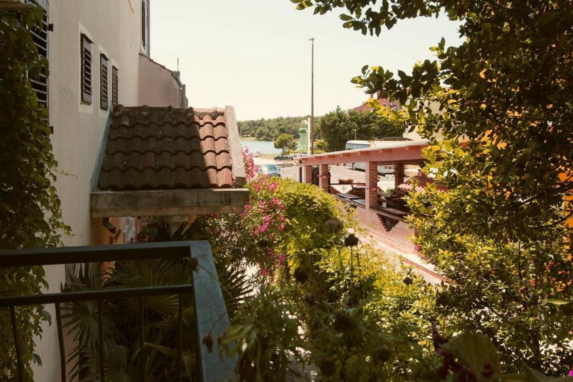 Rooms And Apartments Palma B&B メドゥリン エクステリア 写真