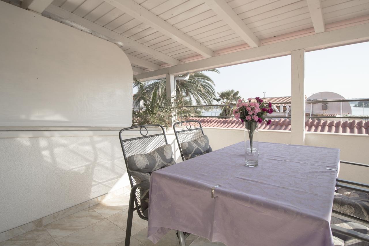 Rooms And Apartments Palma B&B メドゥリン エクステリア 写真